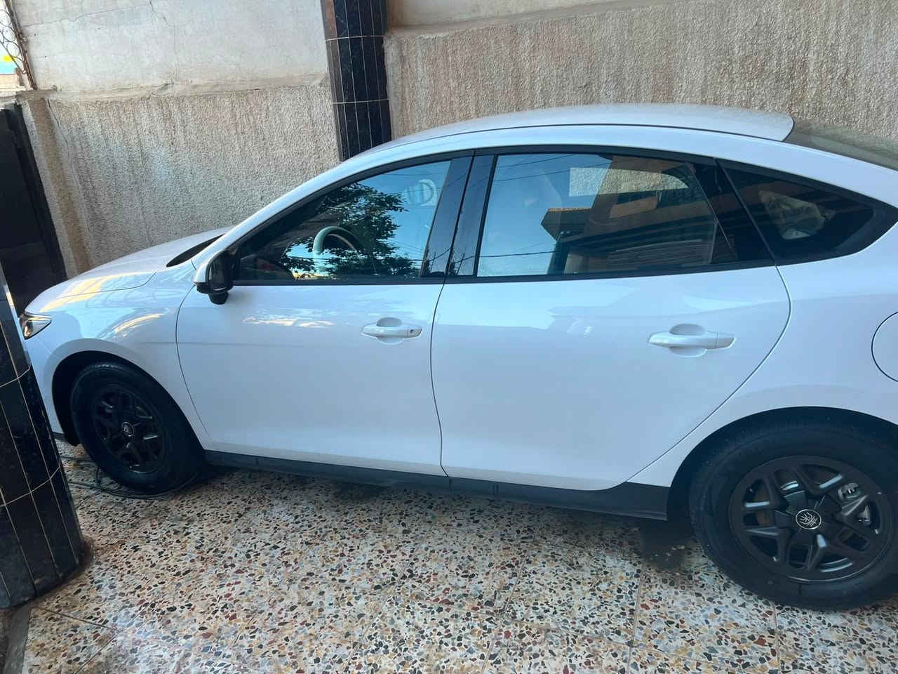 BYD كن بلاص موديل ٢٠٢٥ ماشية ٢٥ الف ١٢٥٠٠ محرك ١٢٥٠٠ شحن بيها بارد بالباب الخلف الصدر وجاملغ بارد قليل كلش وبيها رصعه بالصندوك ممبين مكاني بغداد الغزالية السعر ١٧٨٠٠ وبيها مجال للتواصل ***********
