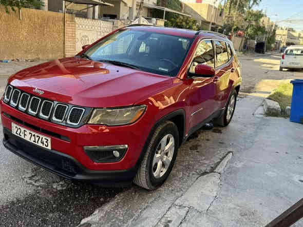 السلام عليكم ورحمة الله
للبيع سيارة: جيب كومباس  موديل 2021

•الضرر: جاملغ و باب السائق  ( البجم كبس ) 
•الرقم: اربيل الجديد 
•الايرباكات: دركة ودشبول
 
مكفولة من الشاصي و اللغد 

•المواصفات :
▪️المحرك: 2.4L (اربعة سلندر)
▪️ ماشيه 68 الف ميل 
▪️ويل كب  مع طقم تايرات جديد
▪️بصمه 
▪️تشغيل عن بعد
▪️كامرة خلفية
▪️كشنات السيارة جلد و مخمل 
▪️تدفئة لكشنات المقدمة ستيرن تدفئه 
▪️شاشة 
▪️تبريد قطعتين امامي وخلفي
▪️سايد بريك دكمة
▪️سستم صوت
▪️تحكم ستيرن جهتين بلوتوث وحاكية وكروس سرعة وتحكم صوت 
▪️نظام ABS مانع انزلاق
▪️ ، مرقمة أربيل وجاهزة.
السياره كامله وما ناقصها شي 

ملاحظة :  هنا بالعراق. صار بيها صبغ بالكرن مال الجاملغ امامي مكفول من الضربه والحادث 

السعر المطلوب: 147 💵💵 ورقة وبيها مجال 
 
مكانها : بغداد - الدوره 
للاتصال : ***********
