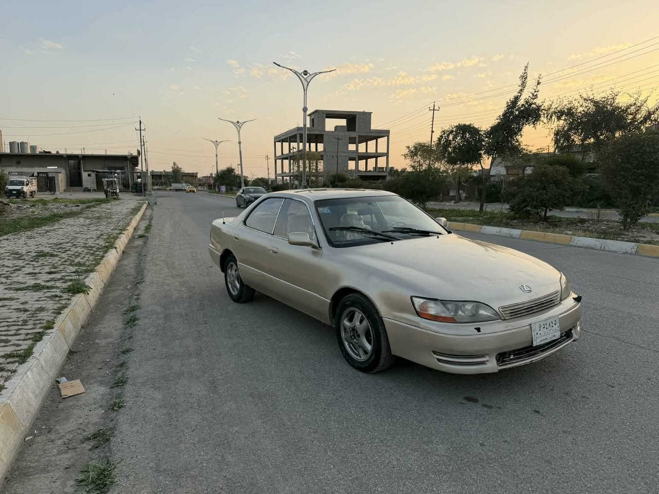 السلام عليكم لگزز للبيع موديل 92 محرك 6 سلندر V رقم بغداد مشروع وطني شرط الوكاله والتحويل سياره صبغ عام بدون گلبه محرك گير صدر تايرات كله بشرط للبيع او المراوسه حسب القناعه
 السعر 37 وبيها مجال بسيط للشراي 
العنوان كركوك 
رقم الهاتف***********
