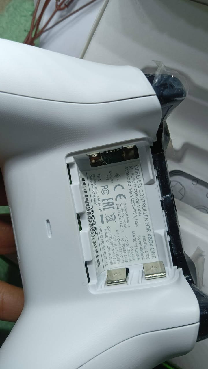 جوستك xbox
حط سعرك  بعده جديد 
للتذكير فقط 
ما بيه بطارية


**إذا كنت صاحب هذا الإعلان وتريد حذفه لأي سبب، رجاءا أرسل رسالة إلى الدعم الفني**