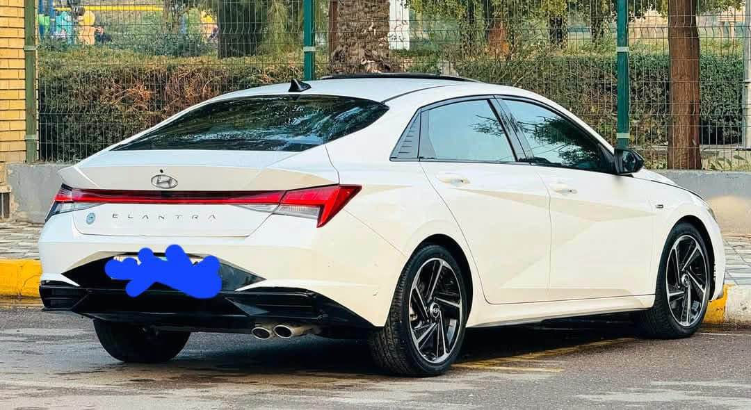 هوندااي ••• النترا ✅✅
موديل  •••  2022✅✅ :::: N_Line 
فول مواصفات 1/1
سلايت
دبل گزوز لد خلفي وأمامي 
شفتات سرعه بالستيرن 
تشغيل عن بعد 
ستيرن D رياضي
كراسي جلد ومخمل حضن رياضي
هيترات بالكراسي 
شاحن لاسلكي 
جديدة جداً رقم بغداد تحويل 
العنوان ::: الصويره

للاستفسار اكثر عنّ الأسعار والتفاصيل والصور
***********
*********** بغداد, العراق
