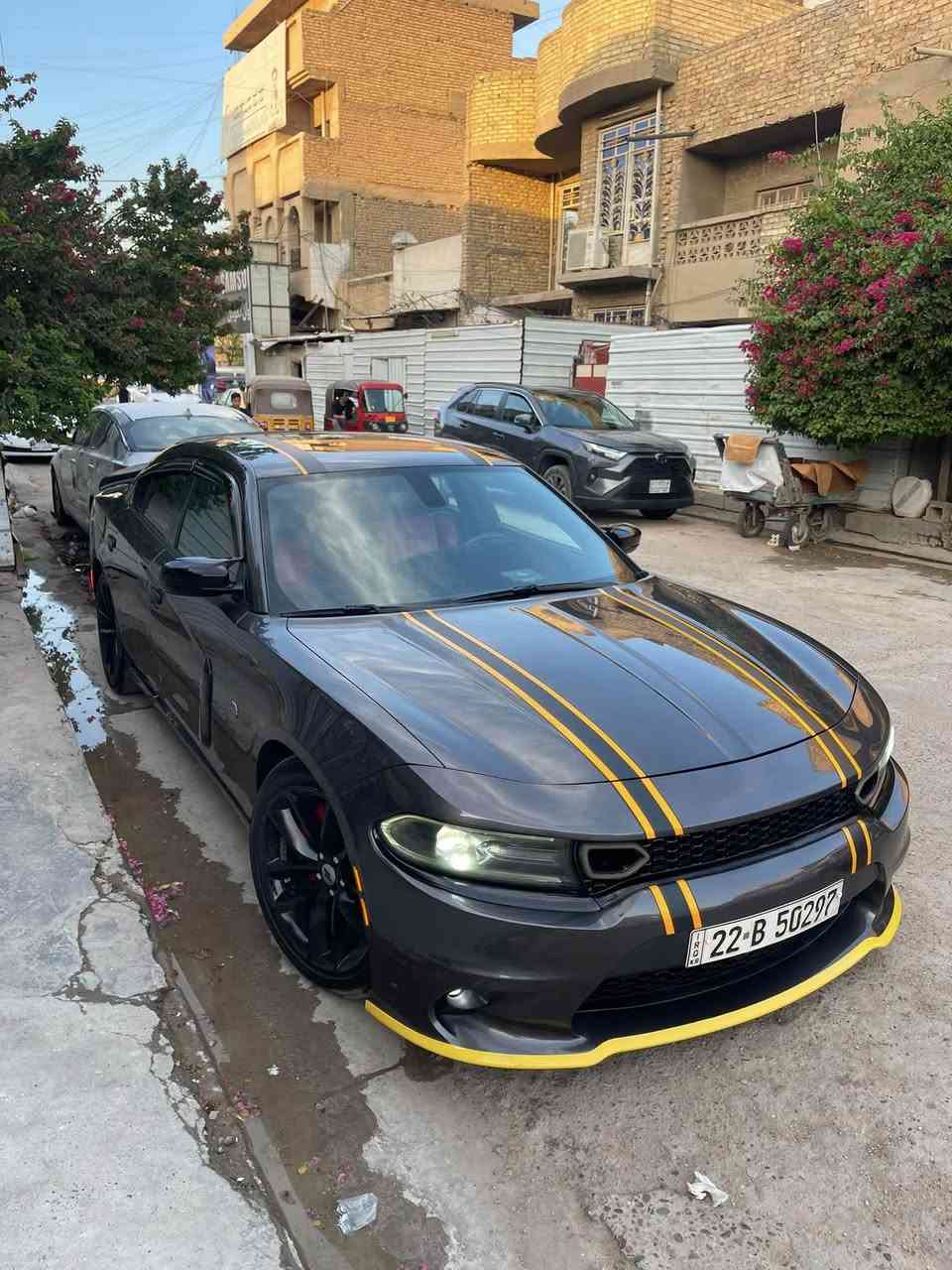 السلام عليكم جارجر موديل 17 اصل بوليسي محرك هيمي رقم اربيل
السيارة جديدة تخم تاير ادامه كامله  بيه منضومة غاز 80 غم ايطاليه باربيل شهادته وياها قطعه وحده رش بالعراق الجاملغ عكس السايق بدون ارباك وبيه منظومة زنون  ومزوده بنظام اكزوز رياضي طلقات  وصور حادثه كدامكم هي والسونار مكان السيارة رحمانية الشعله  بغداد  السعر 155$ وبيه مجال للطيبين
***********
