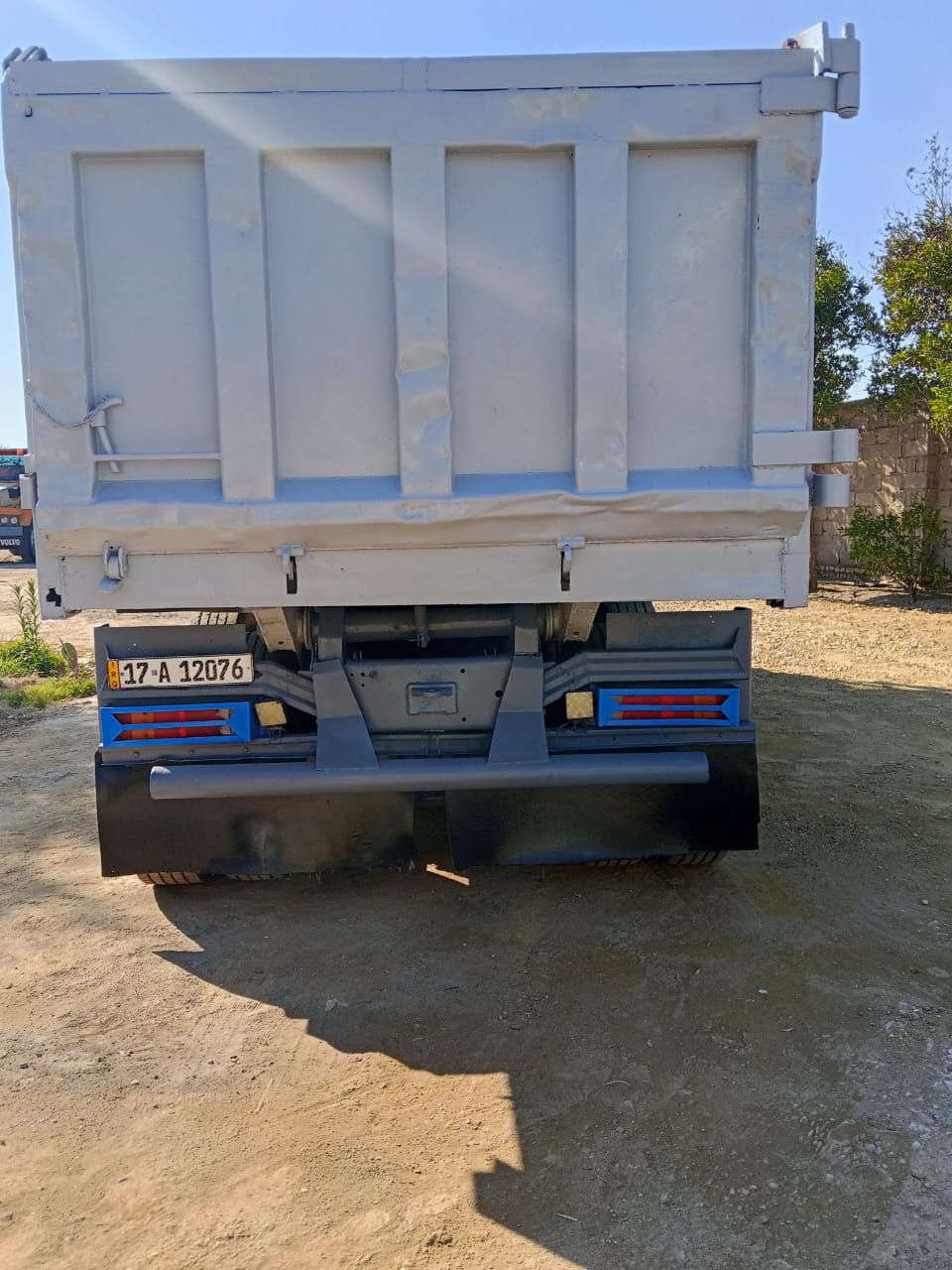 سكانيه البيع تخم تاير مكينه 8 خير من الله كير 5/5 شاصي مكفول بدي 5وربع رقم نكليزي تحويل مكان واسط سعر تصل ***********
