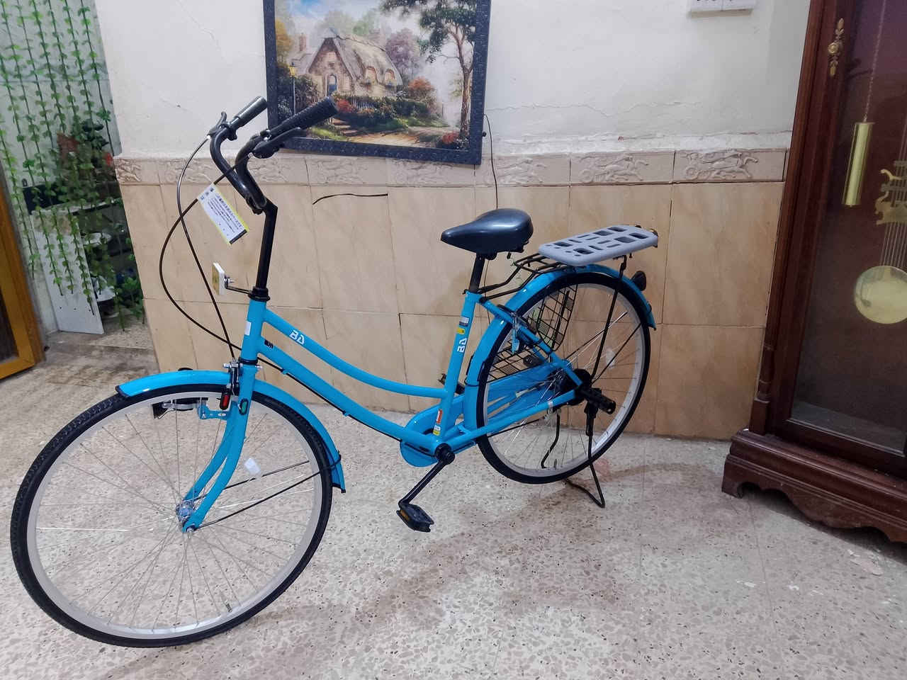 سلام عليكم بايسكل للبيع نضيف  تايرات جدد العنوان البصرة الحيانيه شارع  القسم سعره 180 وبي مجال بسيط


**إذا كنت صاحب هذا الإعلان وتريد حذفه لأي سبب، رجاءا أرسل رسالة إلى الدعم الفني**