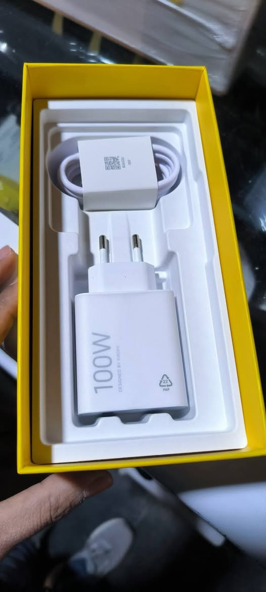 سلام عليكم ورحمه للبيع عملاق شاومي اخر اصدار افلاكشب اقوه معالج اقوه بطاريه فول مواصفات بوكو f8 الترا 512=16 مستخدم 15 يوم فقط كامل ملحقات بطاريه 100 مشحون 33 مره جهاز افلاكشب العاب 120 افريم يفتح حتا 140 افريم اقوه معالج بالعالم حالياً جهاز شاهد الله تحفه الشحن ماله أنسا سعه البطاريه 6500 شحن سريع 100 واط صوت استريو ماله مثيل بيه مضخم صوت قرب الكامره يعني جهاز ماينوصف شاشه عدله بدون انحنا للعلم سعر الجديد مليون و 140 موجود السعر مرفوق ويه الصور وشوفه وتكد واني عارضه 950 بيه مجال للشراي رقمي *********** ميسان حي الرحمه الثانيه قرب المستشفى البناني تحياتي للجميع عمارة, ميسان
