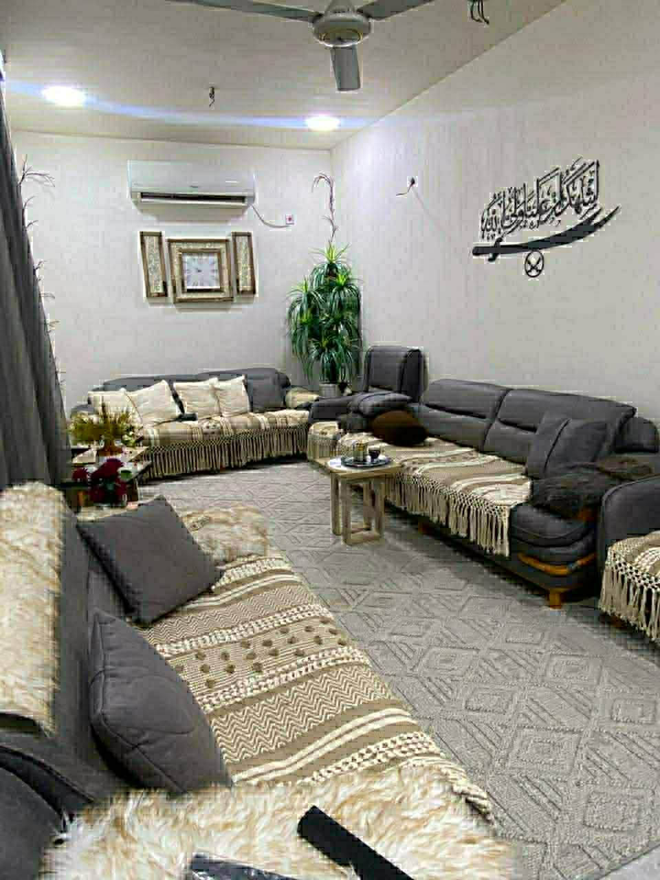 اللهم صل على محمد وآل محمد
🌹🌹🌹
شركة التاج للعقار
رمضان كريم وكل عام وانتم بخير
🌹🌹🌹
شركة التاج للعقار
مشتمل زراعي ركن سند 25  مساحه 100 متر في منطقه البياع طابقين درجة اولى يحتوي على مدخلين وصالتين وغرفتين نوم وصحيات داخلي وخارجي واستقبال ومطبخ وخدمات
جاهز للسكن من صاحب الدار مباشرتا سعره مناسب للشراي
🌹🌹🌹🌹
مشتمل مساحة  100 متر تشجير زنجيل شارع 20 طابقين خدمات كامله طابو ملك صرف على طابو البياع مواصفات ممتازه
٤ غرف نوم
🌹🌹🌹
نتعامل بمقاطعه ( 2/10)(3/10) بيع وشراء و تعقيب
اذا عندك قطعه للبيع عدنه شراي جاهز ثاني يوم فتح بيان وتستلم فلوسك جاهزة فقط راسل الصفحه او اتصل الارقام التالية
***********☎️
***********☎️
***********☎️
