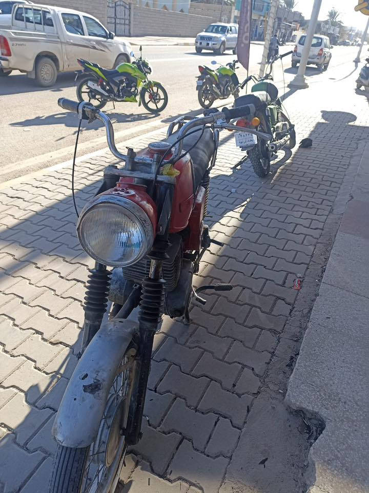 سلام عليكم دراجات امزت 81للبيع   وين ماريد شغل او رح ايستفسار عرقم *********** مكان الدراجات الأنبار ارمادي الصوفيه مقابيل فرع الجنابين
