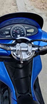 لبيع  جيل الاول  بيه بيه تبخير قليل جدا  بغداد البياع  سعر  مليون  077...