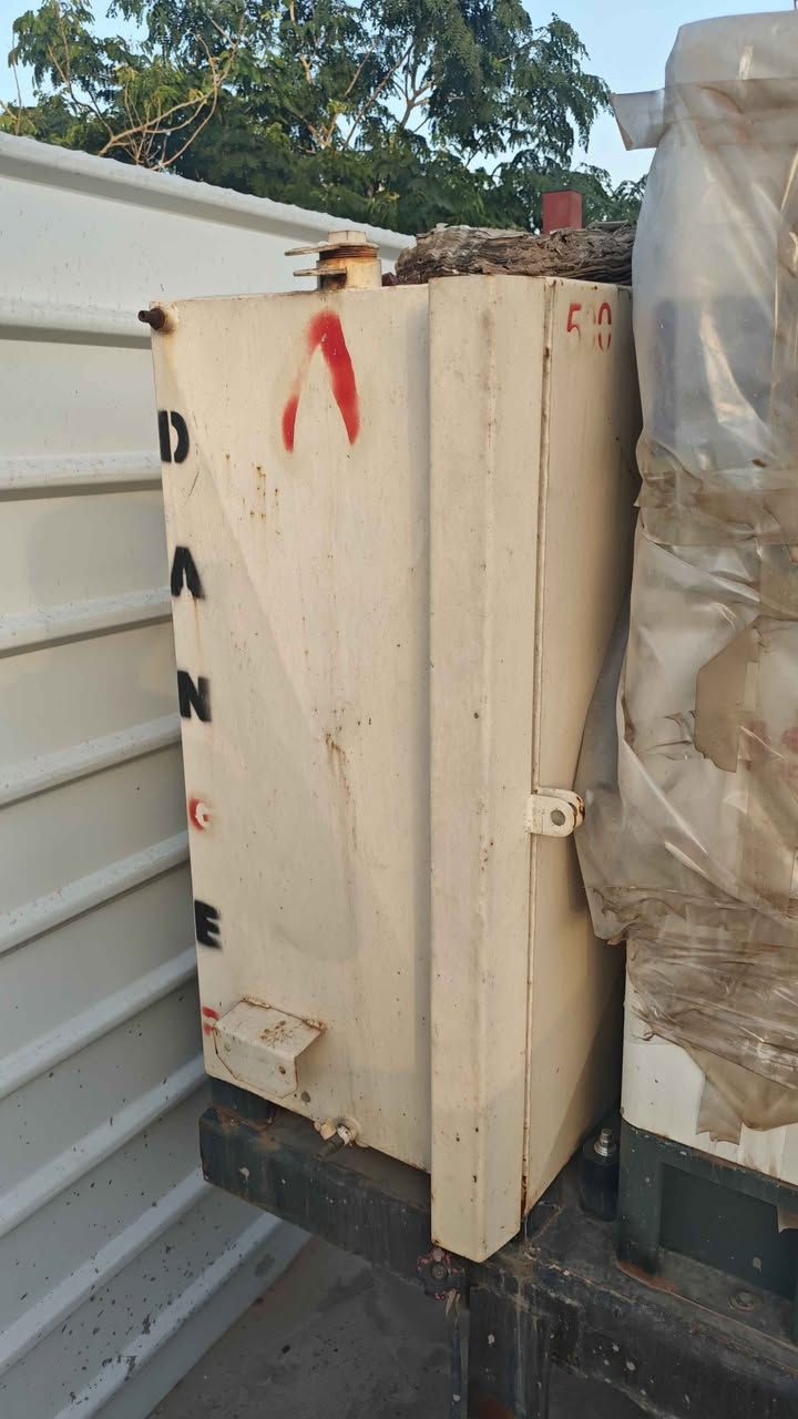 مولدة Isuzu 34kva 90a ممستخدمة ابد اخذتها لمشروع ومصار .
يجي وياها عربة وتانكي 500لتر وبيها مجال بسيط بغداد, العراق


**إذا كنت صاحب هذا الإعلان وتريد حذفه لأي سبب، رجاءا أرسل رسالة إلى الدعم الفني**