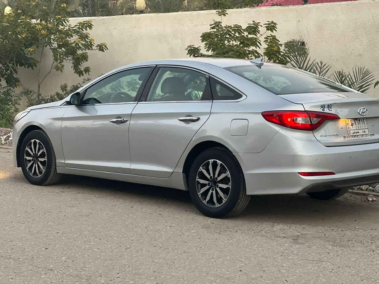 ياالله سوناتا موديل 2017 رقم بغداد امريكيه بسمي كير محرك حداديه تخم تاير شرط كفاله سياره جاهزه الخير مال جناي ماذب عليه ربع تبريد ثلج ☃️ سياره مال جناي شرط محرك 2400 شرط لا تبخير لاتنقيص شرط سياره احلا من صور مذب عليه ربع سياره بيه اربع قطع صبغ فقط شرط بدون دواخل بدون ضربه  شرط سونار باقي سياره جاهزه الخير بيع سريع مكاني بابل حله قرب صيطره اثار بيع سريع سعر 104 وبيه مجال الشراي وني خادم تصال *********** بيع سريع
