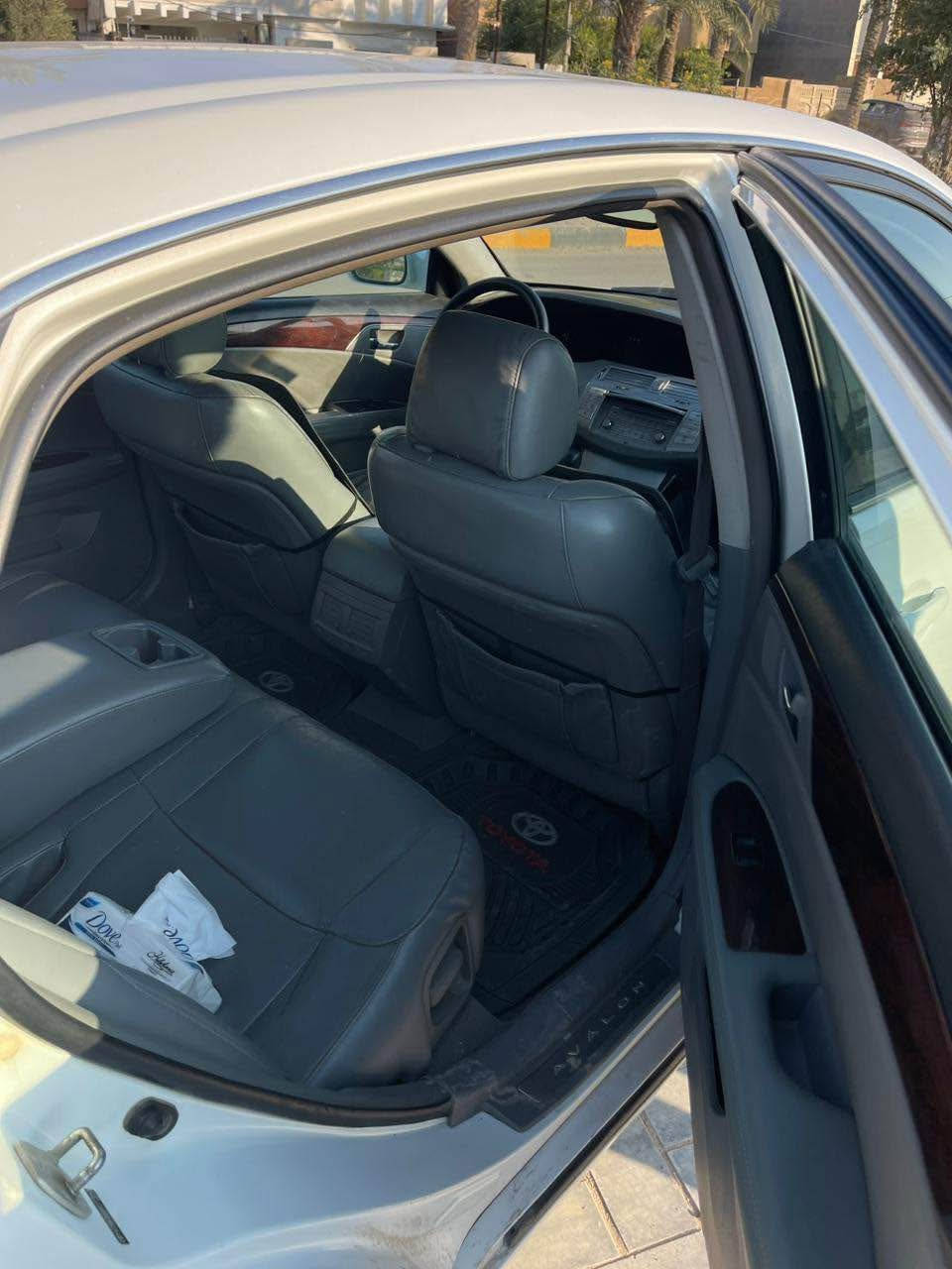 السلام عليكم 
للبيع تيوتا افلون 
2008
وارد كندا حادث جاملغ خلفي 
مواصفات فول عده البصمه 
ادامه كامل السياره مسويله رقم رباعي مميز 
السعر 117 وبيه مجال قليل 
*********** موجود واتساب لا قليل افتح فيس بغداد, العراق
