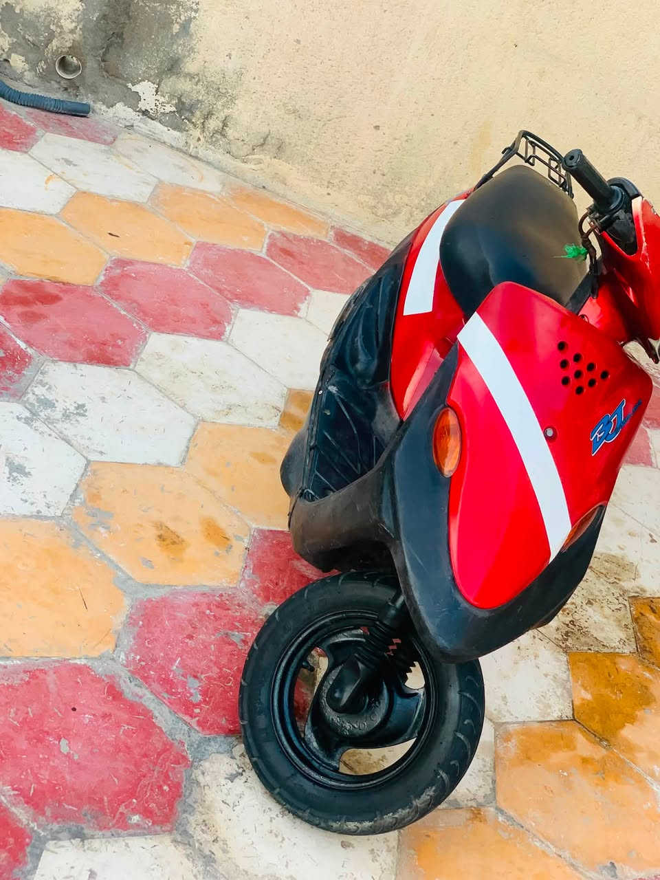 للبيع بيجي كامله للاخير عوزه باتري لسلف مفتوحه بوشه وبستم فقط ناعمه اكسن بلادي مامبدل سعره 275 بيه مجال مستعجل للبيع كللش انتصال ع رقم ***********
