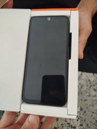موبايل عليه عرض سعره 205 مع التوصيل 07768535105