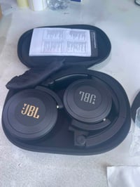للبيع سماعه محيطي ماركه JBL اصليه الاستفسار 07833121233