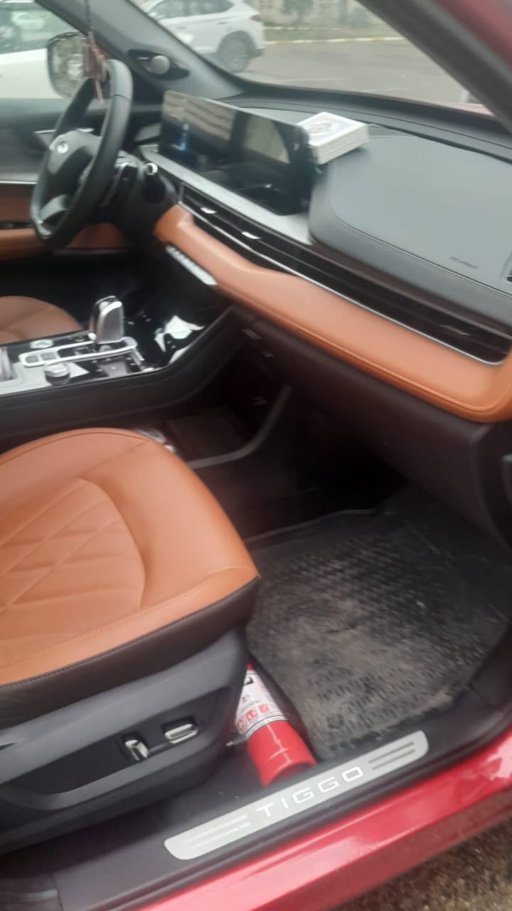 السلام عليكم من رخصه ادمن الكروب  عندي تيكو ٨برو ماكس انتلجنت كامل مواصفات ٢٠٢٣ ماشيه   ٥٠٠٠كم وهذا رقمي ***********
