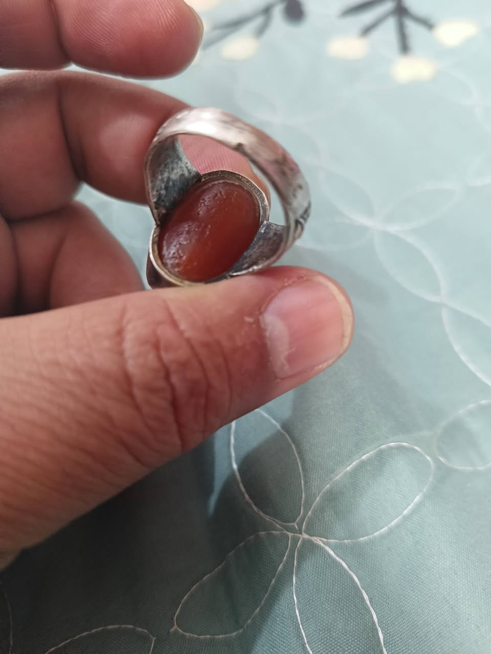 خام طبيعي أصلي قديم عقيق يماني كصبه صياغة فضه عراقي توصيل محافضات 75قفل مع التوصيل


**إذا كنت صاحب هذا الإعلان وتريد حذفه لأي سبب، رجاءا أرسل رسالة إلى الدعم الفني**