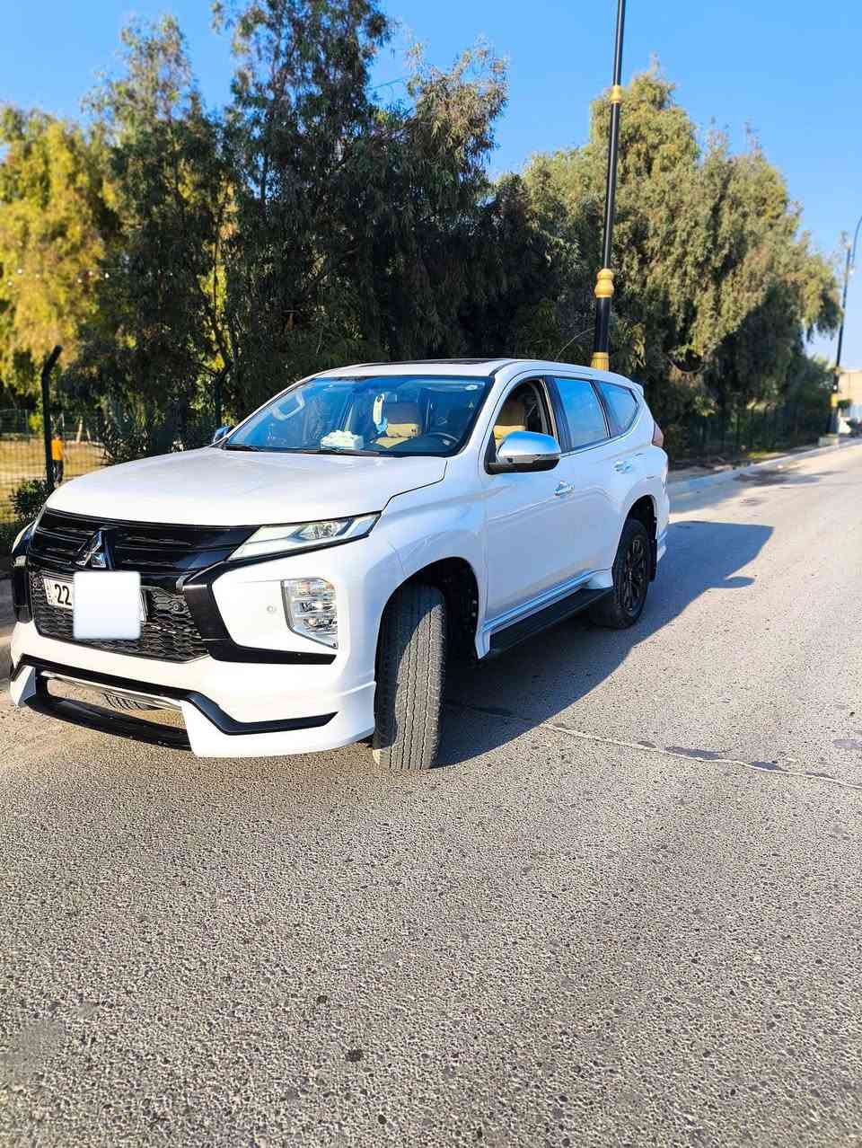 سلام عليكم
باجيرو 2020 فول مواصفات 
ماشيه 39
سياره جديده بمعنه لكلمه برغي ما مفتوح بيه 
سعر255 بيه مجال 
وكاله بسمي 
مكان سياره كربلاء لمقدسه 
***********
