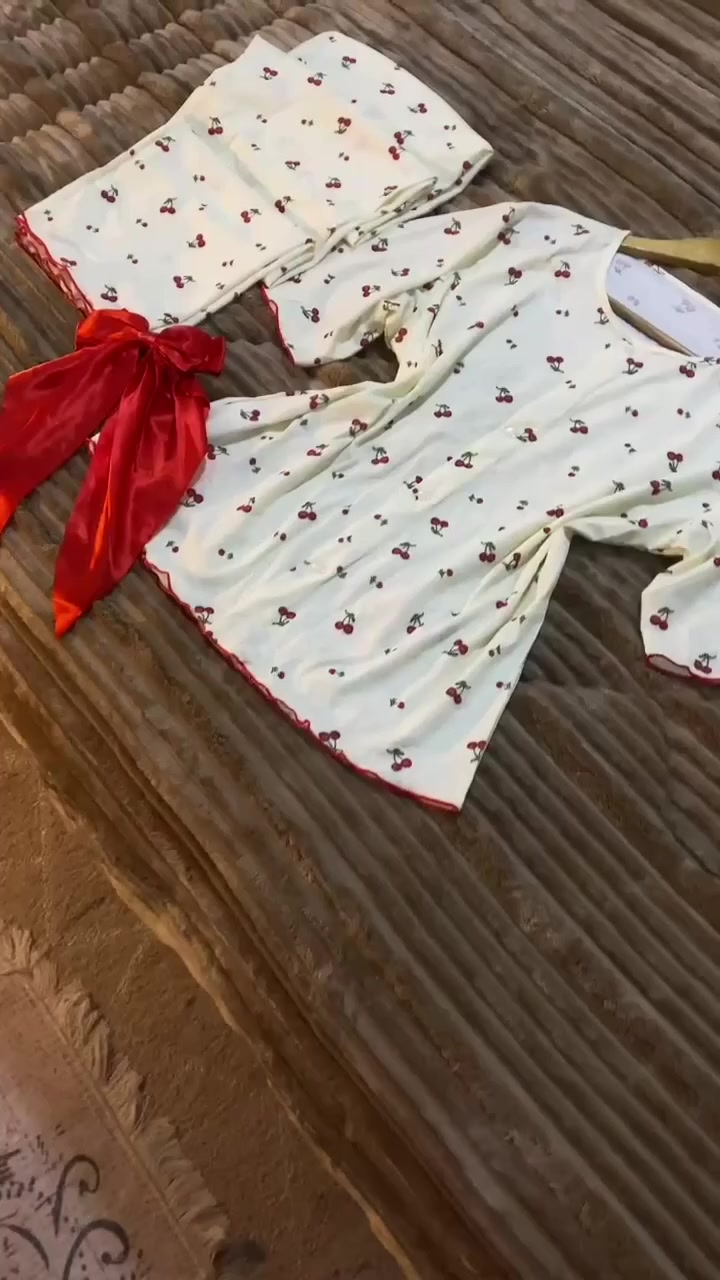 توفر تراك قطن مسحب درجة اولى
كمية جدا محدودة
 ،قياسات لارج اكس لارج 
 . الدرزن 3 الوان ،

سعر الدرزن 70
Am


**إذا كنت صاحب هذا الإعلان وتريد حذفه لأي سبب، رجاءا أرسل رسالة إلى الدعم الفني**