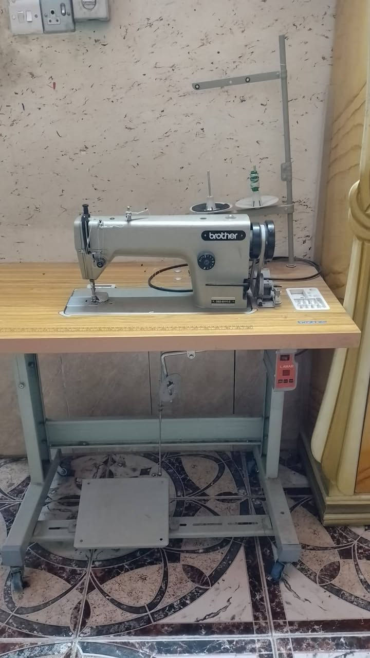 السلام عليكم مكينه براذر ياباني ستخدام جدآ قليل السعر 300 رقم ***********
