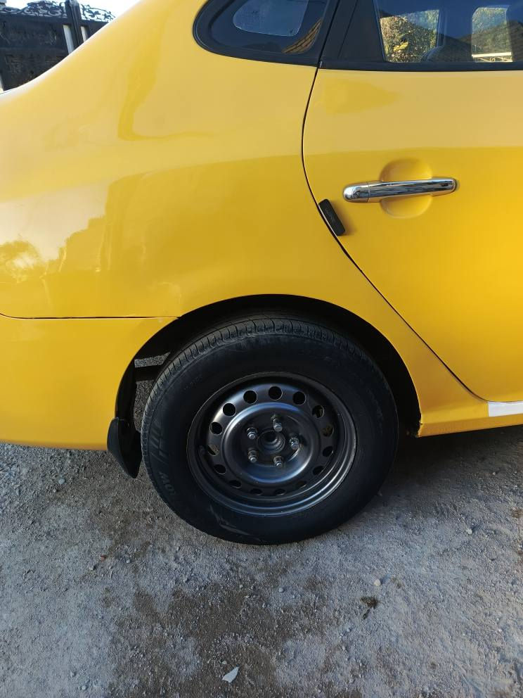 السلام عليكم النترا 2009 باسمي رقم ديالى مشروع وطني مبدل بيها قطعتين صفحه اليسرى جاملق وبنيد بدون دواخل السياره معمر عام لوي ودبل سوناتا تاير 15/95/205منظومه زنون منظومه غاز مكينه1600دكشن عالي وكير كفاله
السياره بها طخطخات ومعمر عام بدون كص وبدون نقل جثه ***********مكان سياره بسمايه
