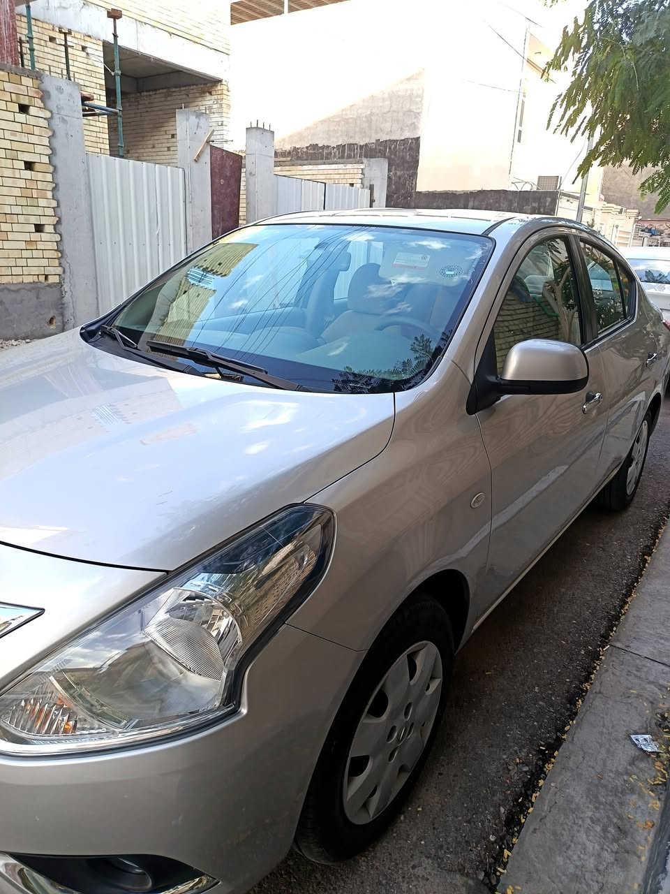 السلام عليكم للبيع نيسان صني هندي ٢٠٢٤ أربيل كفاله عامه بليته زركه ماشيه 16ألف سنوية لغاية ٢٠٣١ مكاني البصره ياسين خريبط السعر 122$  ت*********** ت*********** غير متواجد عالنت
