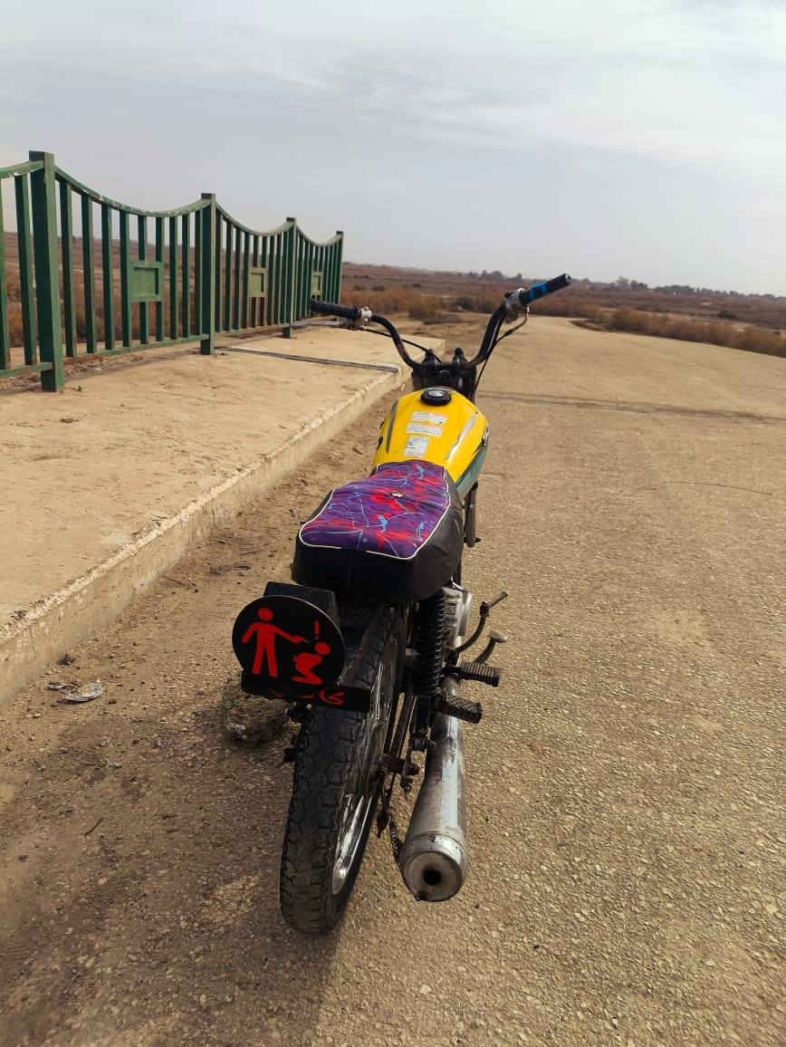 سلام عليكم دراجه نامه شاصي مديل 17 محرك 23 دراجه وراق ضايعه بعتبار كلك دراجه ما ناقصه شي شراي هلا بي سعر300وبيه مجال عنوان رميثه  ***********
