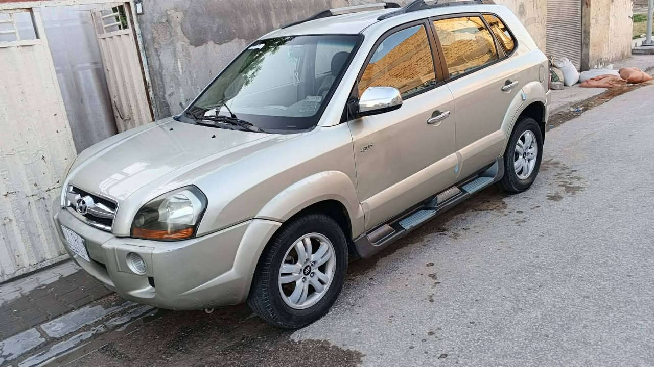 توكسان 2008مكفوله عده شبر فقط يم قبق البانزين كير ومكينه سياره جارده شويه نضافه عوزهه حداديه ومكبريسر فقط منضومة غاز كامله مكمله فقط كمبريسر السعر 105مع المجال ***********
