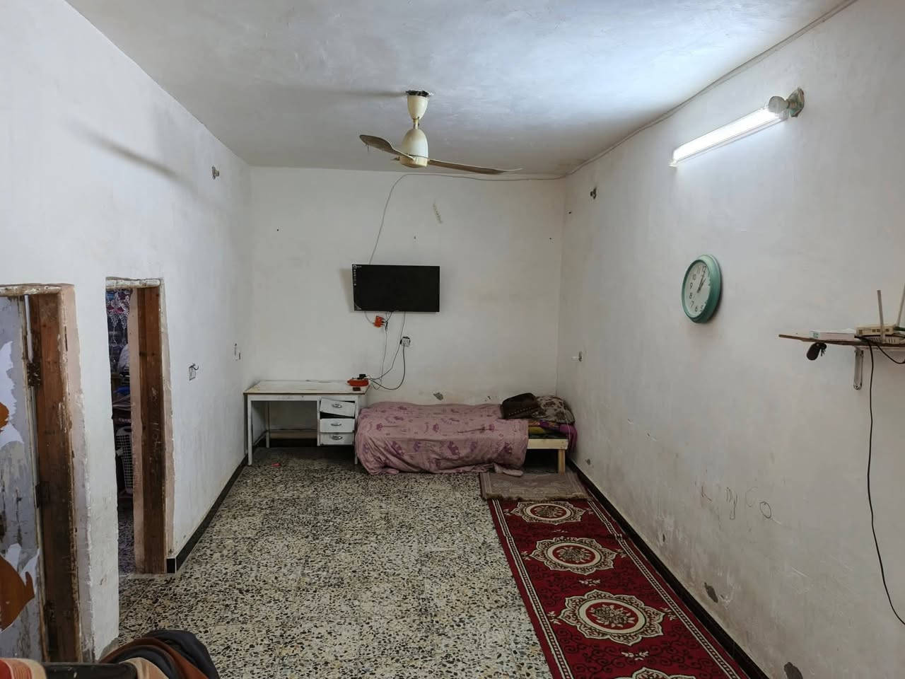 سلام عليكم 
الدار للبيع في منطقه بوب الشام سعر 85
للاستفسار تصل عرقم ***********
