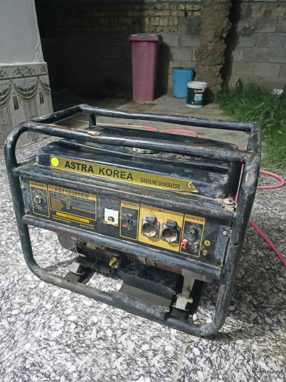 ونج للبيع ايطالي جديد مستخدم شي قليل كلة جاهز لمكان تقاطع القدس ***********
