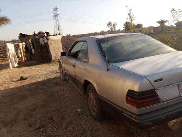 اسلام عليكم سياره مرسيدس دب كوبه للبيع رقم انبار مكينه وكير ياباني كيرهة كايم رقم موبايل ***********
