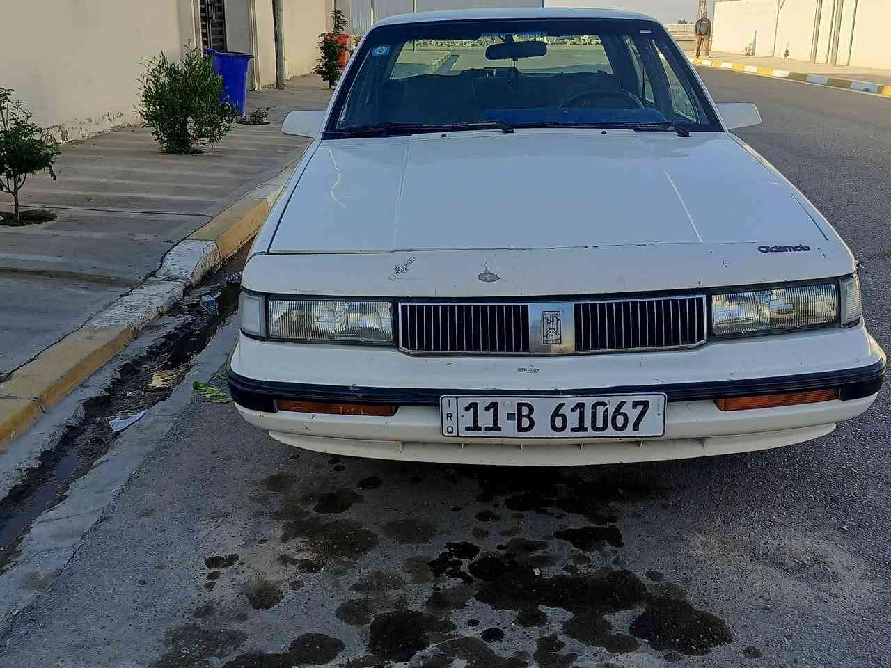 سياره اولدز موديل 90 رقم بغداد  
تحويل ثاني يوم 
مكينه نضيفه
سيارة مرتبه تريد اشويه ترتيبات مكانها الفلوجة رايدها ب27
***********
