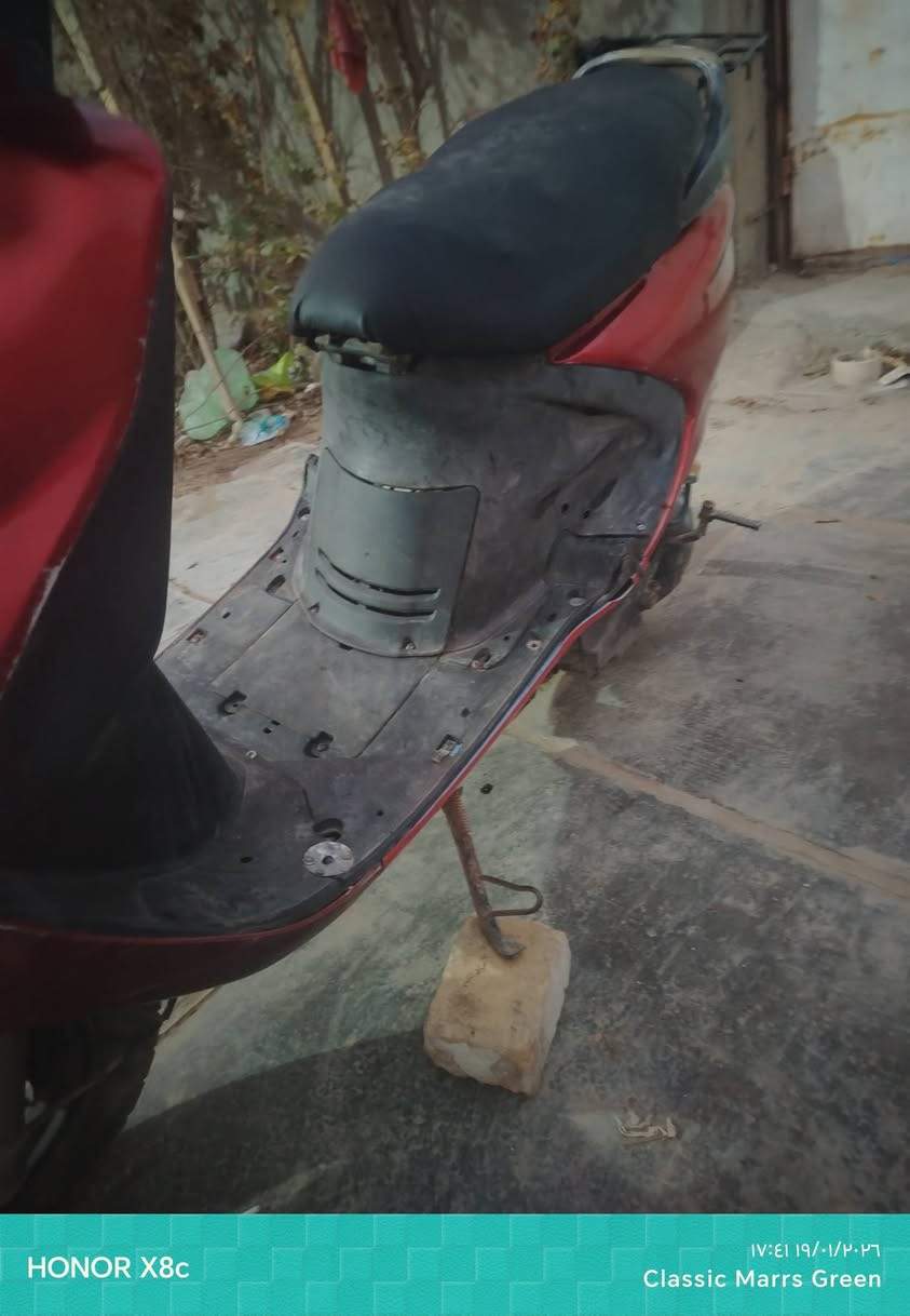 السلام عليكم اعيد النشر فراشه فحل مجفته ولفات فقط دراجه خير من الله شغاله سلف وهندر محرك ناعم سرعه تخبل كهربائيات شغاله هورن شغال السعر 275 وبيها مجال مو شراي لاتعبني العنوان الدغاره جسر الحولي ***********
