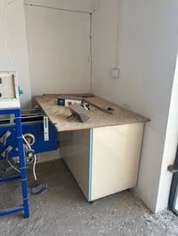 اخوان عندي معمل مال كلينس البيع موجود كل الغراض ويا الستفسار اكثراتسل ...