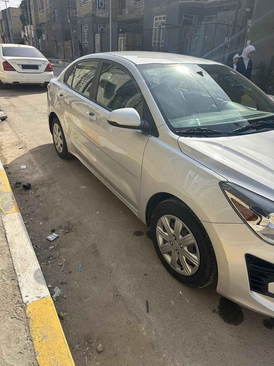 كيه ريو 2021 حادثها جنطه فقط معوقين السياره مابيها اي نقص سعر 115 وبيها مجال بصيط ***********
