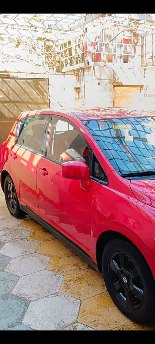 سلام عليكم 
نيسان فيرساموديل 2012واردامريكي بيه جاملغ امامي فقط صبغ حزام جماليه بيه تدفئه تبريد سياره جاهزه  غرامات 6ورقه ينزل من السعر السعر 86بيه مجال للإستفسار ***********
