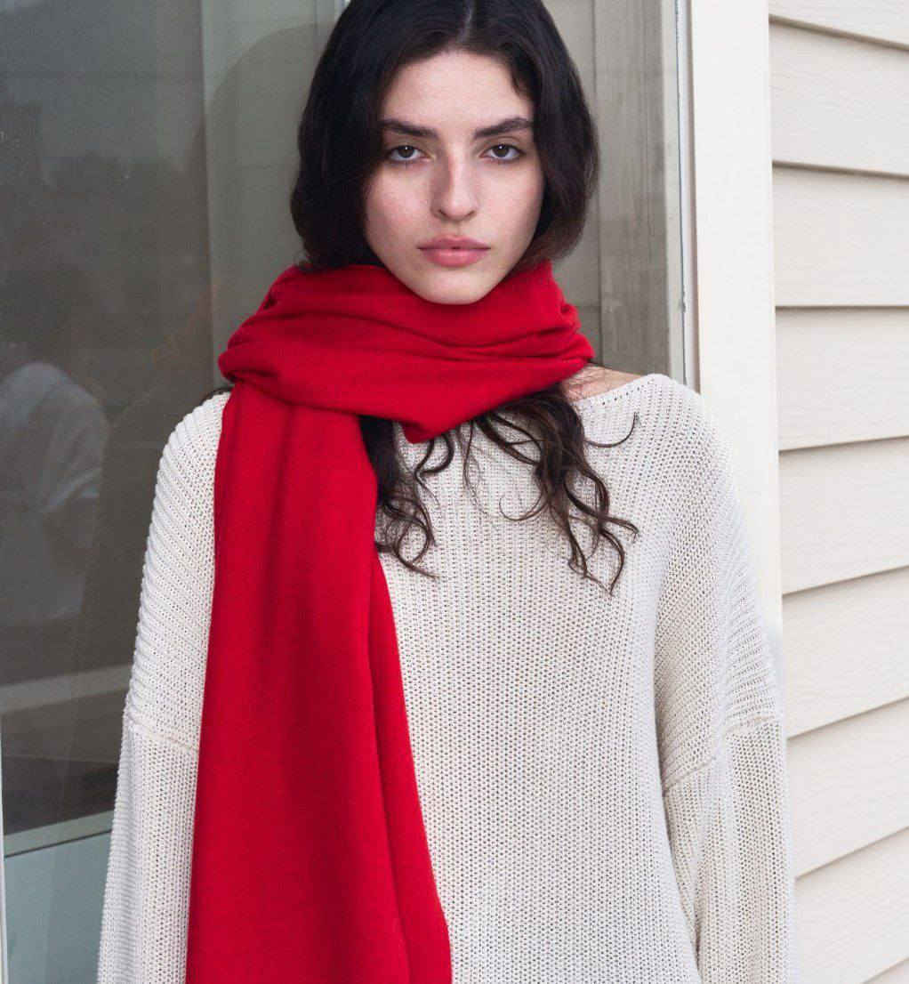 ☃️وفرنا لكم سكارف النوعية العادية☃️
هدية رأس السنة التي تروي قصة حب! 🇯🇵
بمناسبة قدوم العام الجديد السعيد 🎁مللتم من الهدايا التقليدية؟ حان الوقت لتهدوا من تحبون شيئاً يحمل معنى حقيقياً ودفئاً لا يُنسى. مستوحاة من أسطورة يابانية قديمة تقول إن من يحبك بصدق يهديك وشاحاً أحمر في الشتاء ليمنحك دفئه، نقدم لكم الهدية الأرقى والأكثر تميزاً! هدية تهدوهه للأم او للأخت او للزوجة او للحبيبة او لأقرب انسانة على قلبك/ج 

السعر  10  الاف 
🚘يوجد خدمة التوصيل لجميع محافظات العراق 4 الاف
للطلب واتساب /***********
