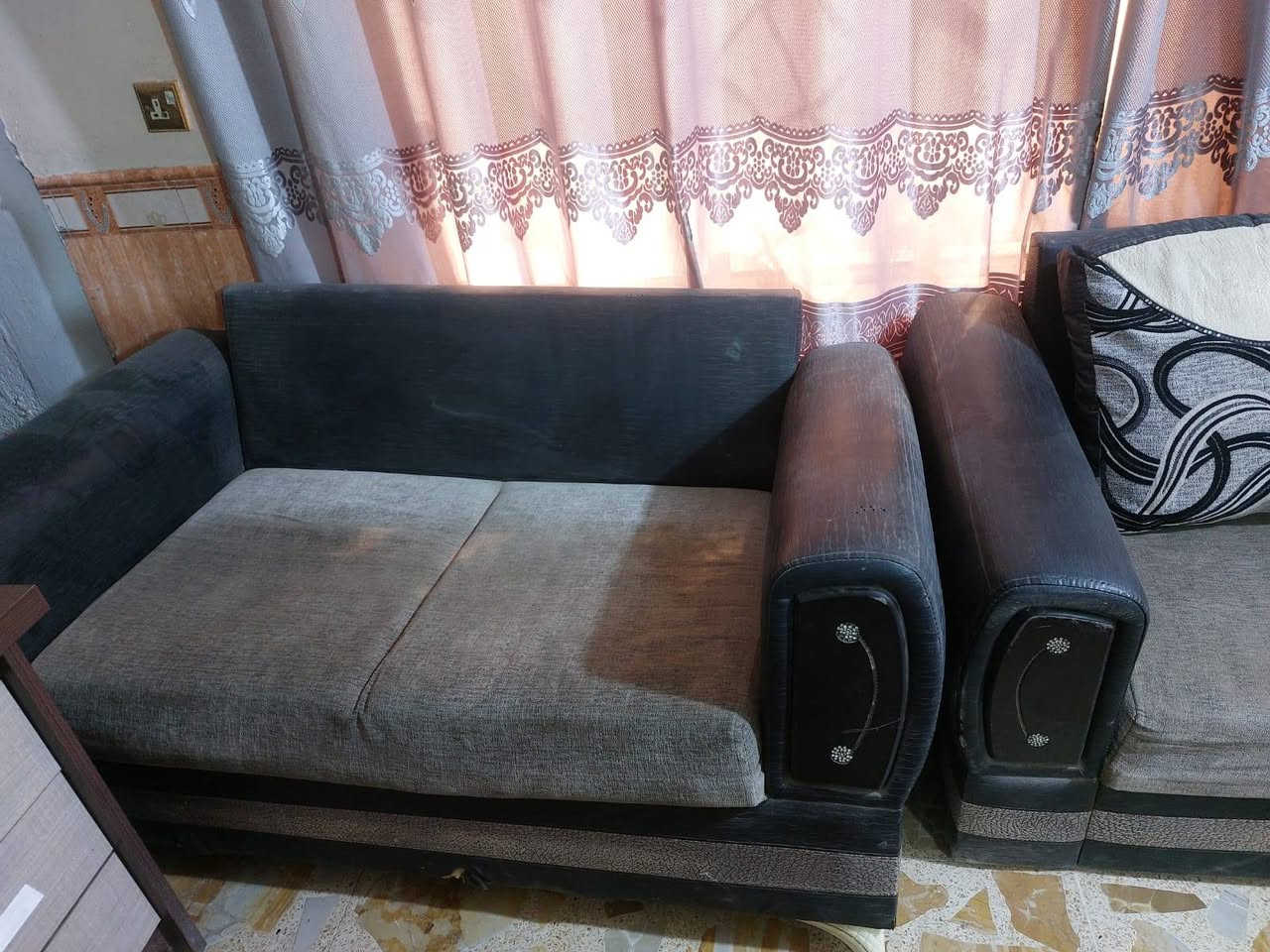 غراض للبيع تخم قنفات مع ميز 275 والصوبات 25 والمبرده 150


**إذا كنت صاحب هذا الإعلان وتريد حذفه لأي سبب، رجاءا أرسل رسالة إلى الدعم الفني**