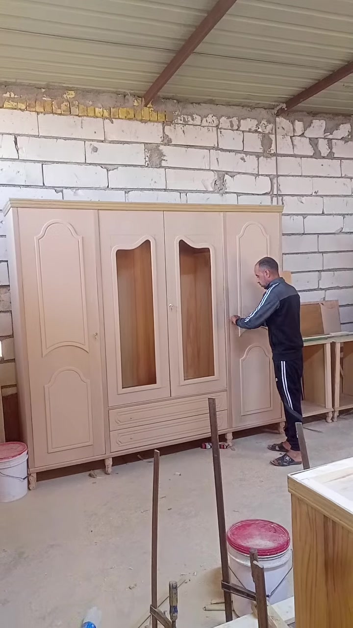 السلام عليكم عمل جميع الغرف والابواب حلة ابو غرق ***********
