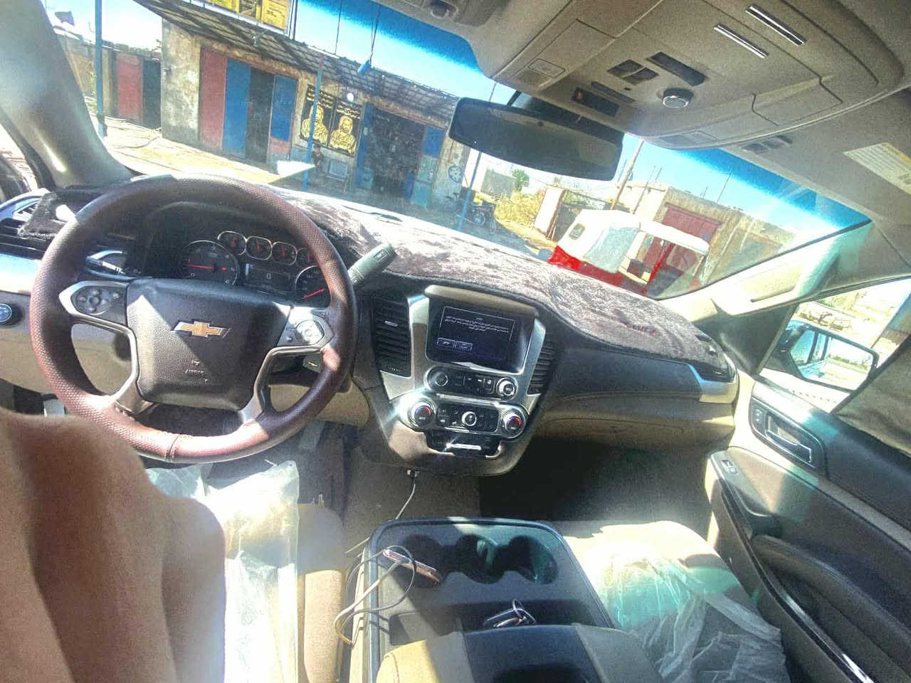 للبيع تاهو 2018  كفاله من الكص بتره LTZ ادوات ادوات متوم ارقام وسنويه طبق الاصل
الموصفات 
تشغيل عن بعد 
سلايت
لايت زنون عالي ناصي
تحكم بريك 
جنطه ذكيه
رادار تحديد مسار
نقطه عمياء 
الكشنات كهرباء 
دشبول متصل
قاصه 
وباقي المواصفات المعروفة 
السعر 137
***********
مكان السياره ميسان
