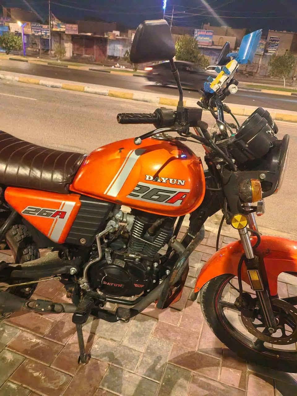 اخوان مكلف بل نشر 
سلام عليكم 
السعر 1800
دايون نفخ 23 مشمشي
مكفوله من كلشي رقم وسنويه كربلاء 
***********رقم صاحب الدراجه

