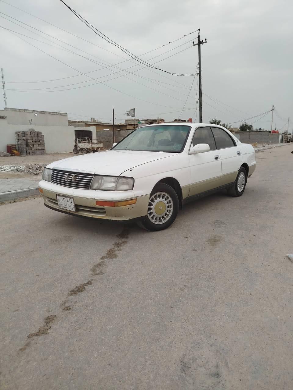 سلام عليكم بطه البيع موديل 2000رقم بصره مكفولة كفله بس صبغ جمالي جانت صفره مكينه كير صارهن شهرين من شادهن 
لايتره.جديد.صاره 10تيام تخم.تاير.جديد.سبير.مانزل.
سعر 70وبيه مجال قليل ***********بي وتساب
***********
