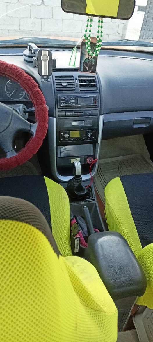 سياره سمند سورن 2017 اجره قادسيه تحويل ثاني يوم ضربه ومعجون مثال ما اشوف وصبغ باب السايق والخانه الوره بيه مضومه غاز ومحوره المكنه كامله بس مفصوله وبس تحول ينطيه المرور رقم انكليزي والغرامات والهيئه اني اصفره والمكنه بيه خيط تبخير حادايه كامله زواج تايرات جديد الدواخل كله كهربأي سعر 40 ورقه وبيه مجال رقم *********** في الناصريه
