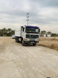 للبيع فالفو مديل93 رقم بغداد 2030 كير 3x3 مكينه 22مجفته جديد  تخم تاير...