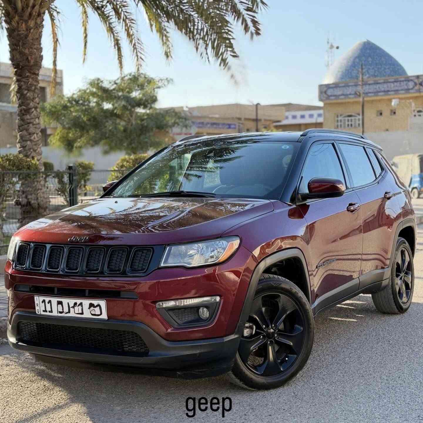 السلام عليكم جيب كومباس موديل ٢٠٢١ تو كلر السياره حادثه جاملغ من فوك وحافه البنيد بيه فقط قطعتين مصبوغه فول عدى البانوراما  لون مميز وكل نقص مابيه باسمي رقم بغداد  ورقم الجديد وهزه كامله  وموضحه صور السياره داخل المنشور 
رقم الهاتف : ***********
