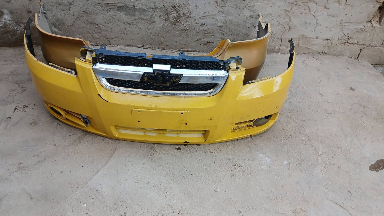 مرايات ثنينهن (١٥) ***********

بك لايتات اصليات كاملات ثنينهن (٣٠)
