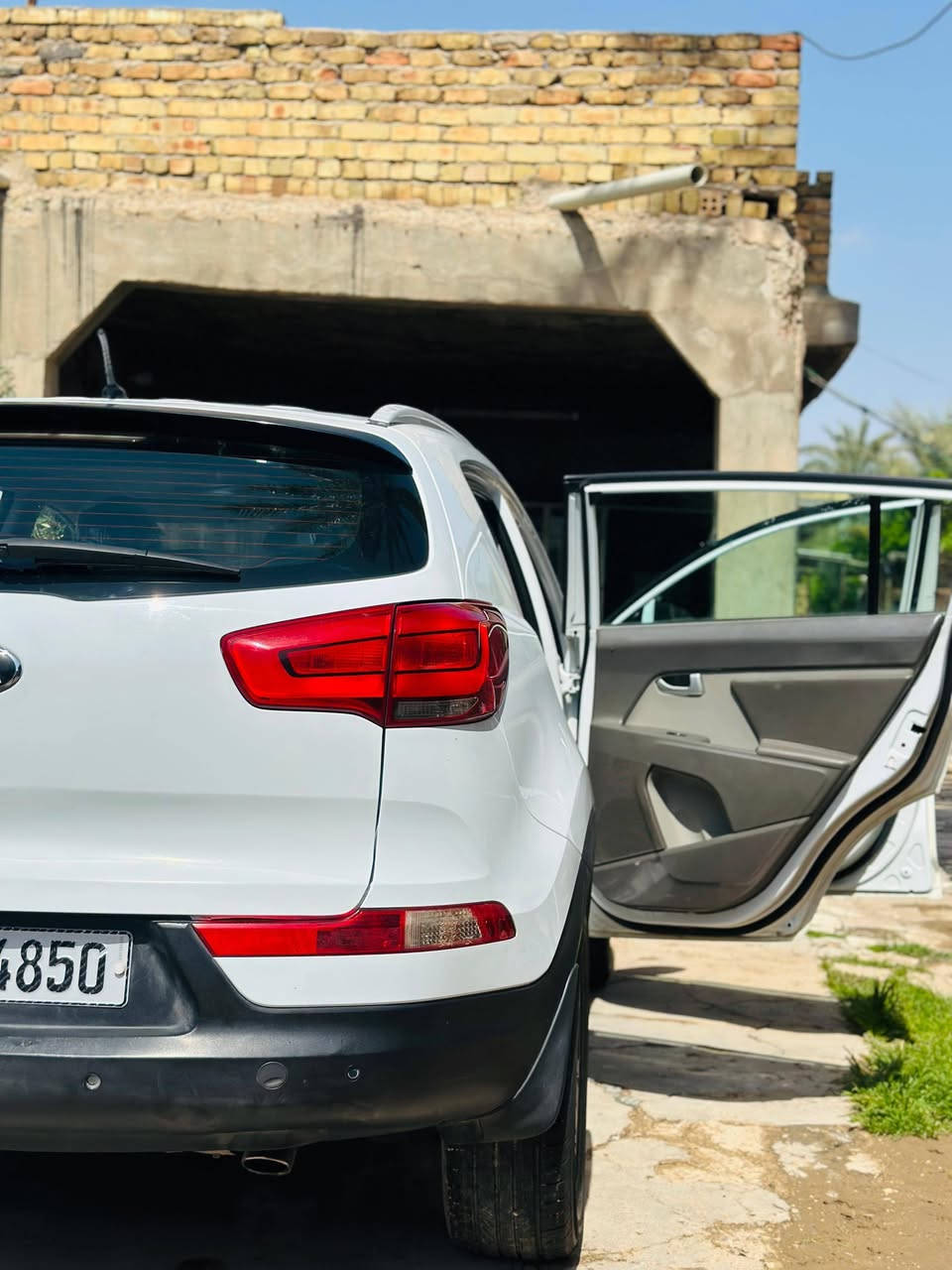 سلام عليكم سبورتج موديل 15 خليجي محرك 200GDl  ماشيه 110  بيه ضربه بل جنطه راجعه عل بارد مكان ضربه مصبوغه ***********
