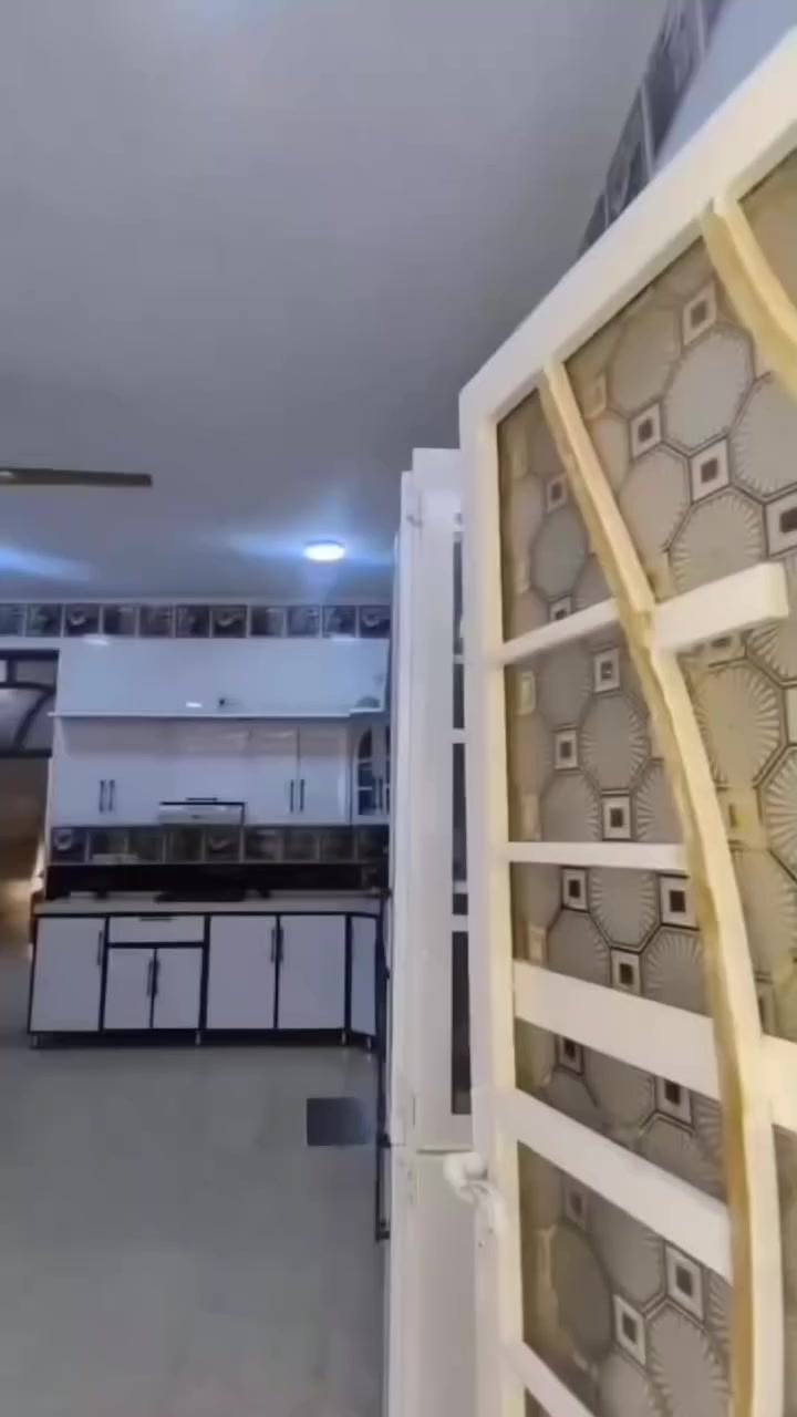 السلام عليكم
بيت طابقين طابو زراعي سند 25 للبيع المساحه 225

 يحتوي على 3غرف مساحات جميع الغرف 6×4ونص 

وصاله وأستقبال ومطبخ ومجموعات صحيه2 ومناور العنوان

 طويريج الجمعيه شارع اسد الله الغالب للأستفسار أكثر 
***********
***********  تابع الصفحه ليصلك كل ما هوه جديد
