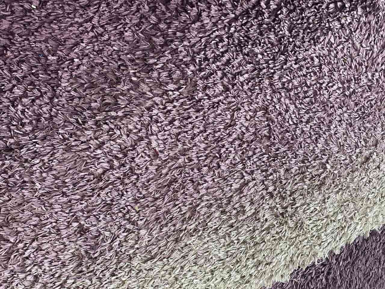 السلام عليكم 
تخم ديوان سعره 75 
قنفتين سعرهن 25 
زوالي خوات قياس 3 في 2 سعر الوحده 15 
كاربت قياس 3 في 5 سعره 35 
كلهم الاسعار بيهم مجال


**إذا كنت صاحب هذا الإعلان وتريد حذفه لأي سبب، رجاءا أرسل رسالة إلى الدعم الفني**