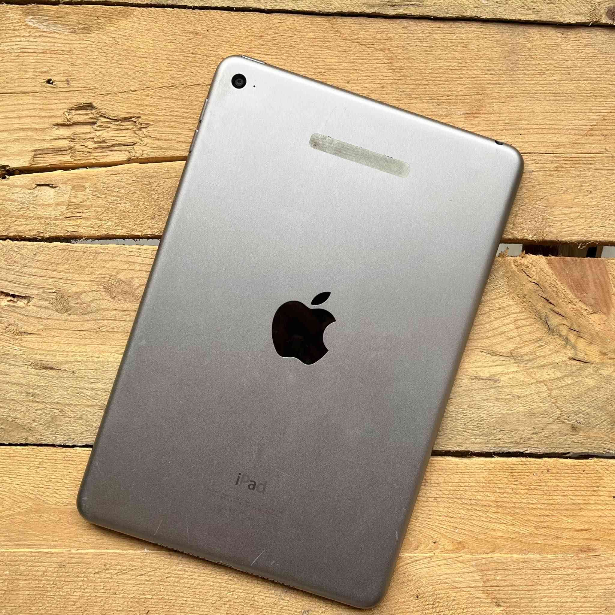 Ipad mini 4 
ذاكرة 128
كبس بلادي 
قطعة نضافة 100٪
يشغل بابجي 60 فرم 
بطارية ممتازة 
السعر 100 الف 
مكاني اربيل 
توصيل غير متوفر.. أربيل, العراق


**إذا كنت صاحب هذا الإعلان وتريد حذفه لأي سبب، رجاءا أرسل رسالة إلى الدعم الفني**