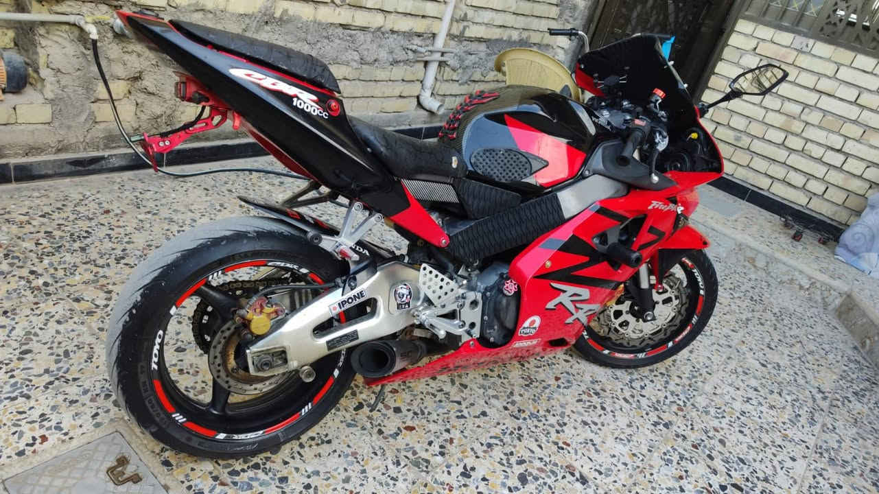 Honda CBR 954RR FireBlade 2003
هوندا دفل 954
للبيع
الدراجة كاملة بدون اي نقص المحرك ما مفتوح ابداً والكهربائيات كاملة والظفيرة بلادية والكفرات كاملة وصالنصة SC project
السعر 25 ورقة
مكاني بغداد
***********
متوفر واتساب ورصيد وخاص
